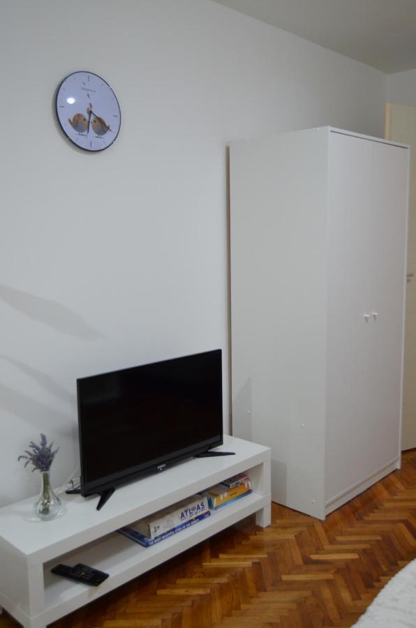 Mikmari Apartman Subotica Exterior foto